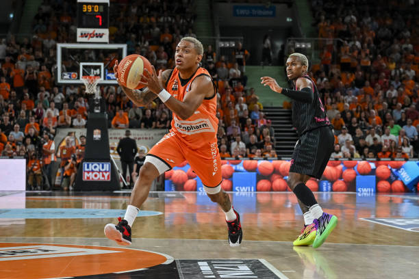 豪取九连胜 豪取九连胜